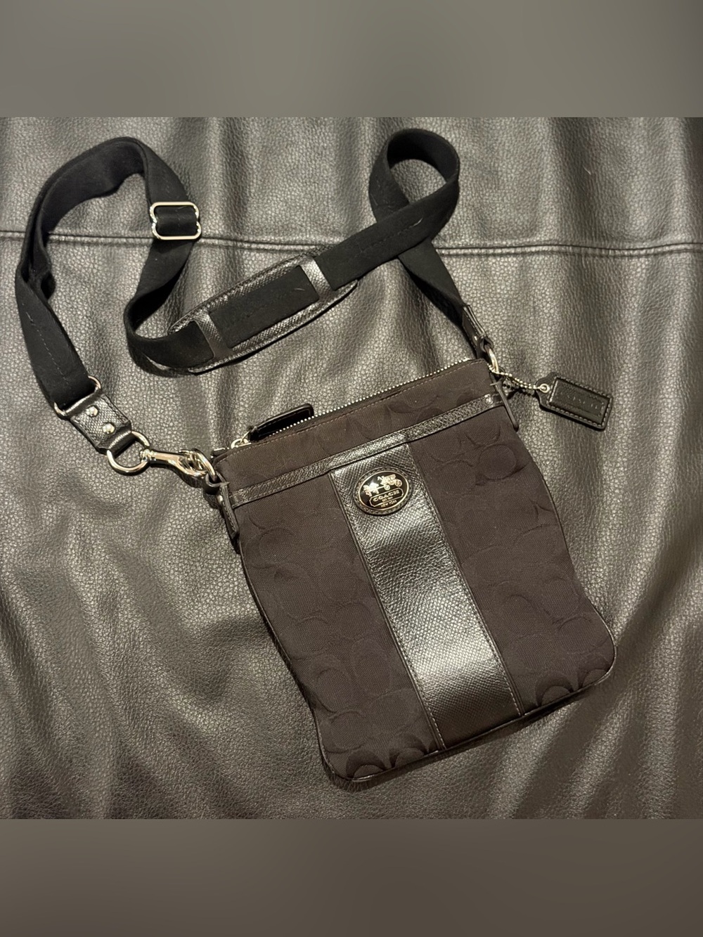Coach Sutton Signature Swingpack Crossbody Vintage Y2K
